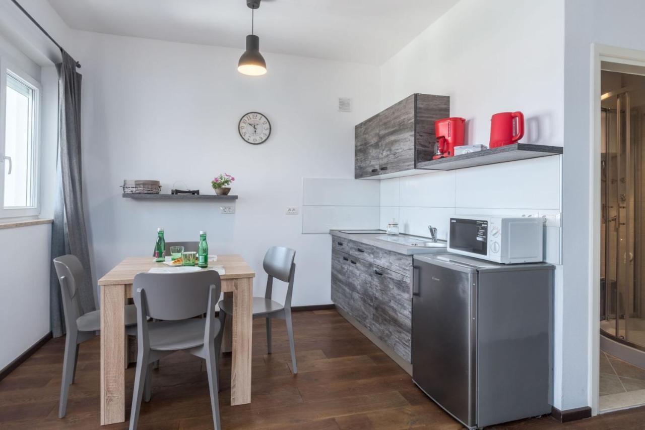Rovinj Apartments Extérieur photo